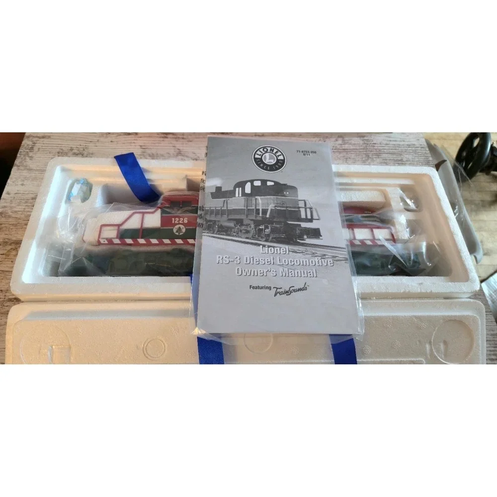 Lionel North Pole Express Route of the Reindeer - RS-3 6-18753 - NIB
